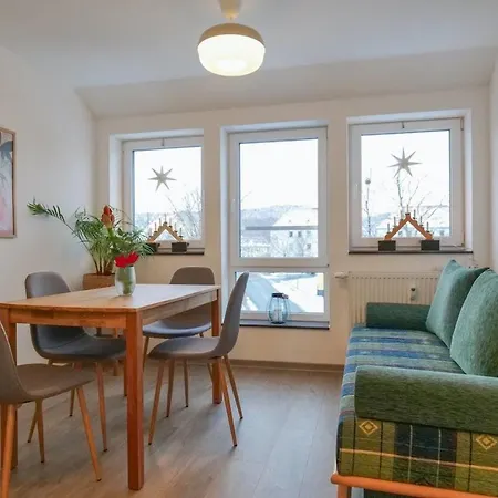 Apartment Wunderschoene Grosse In Aue *